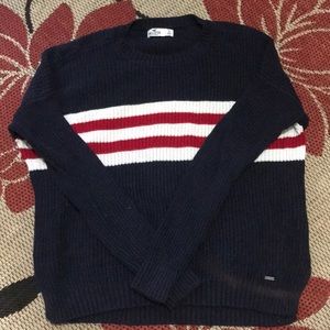 Cute Hollister Sweater!